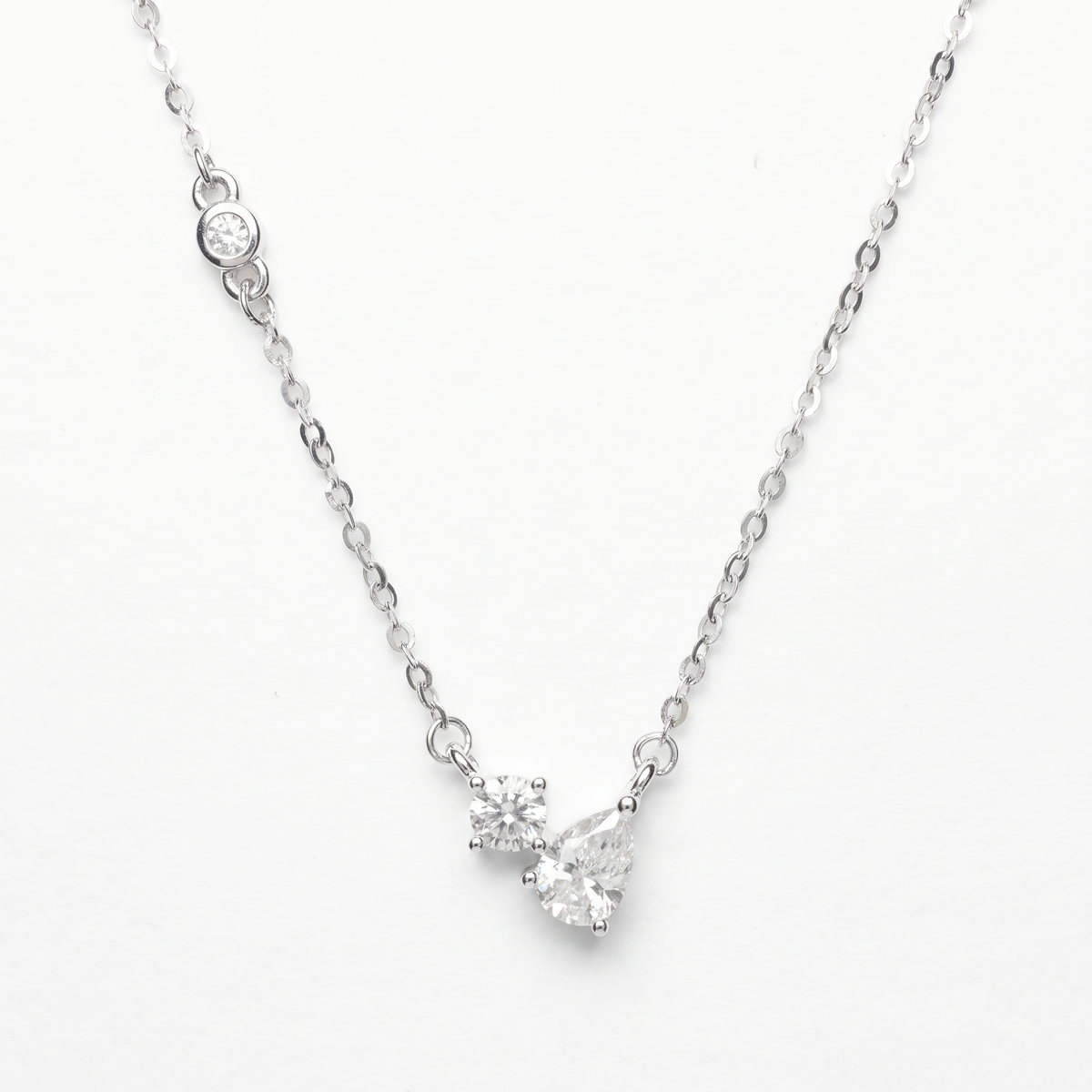 Moissanite Toi et Moi Necklace