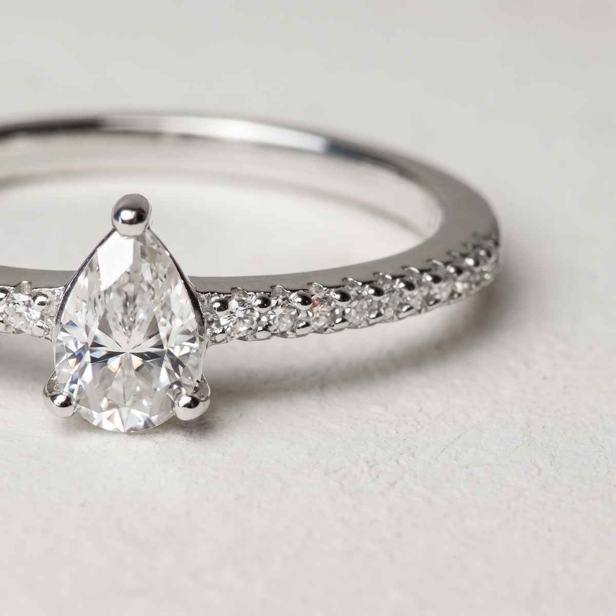 Moissanite Ring 05